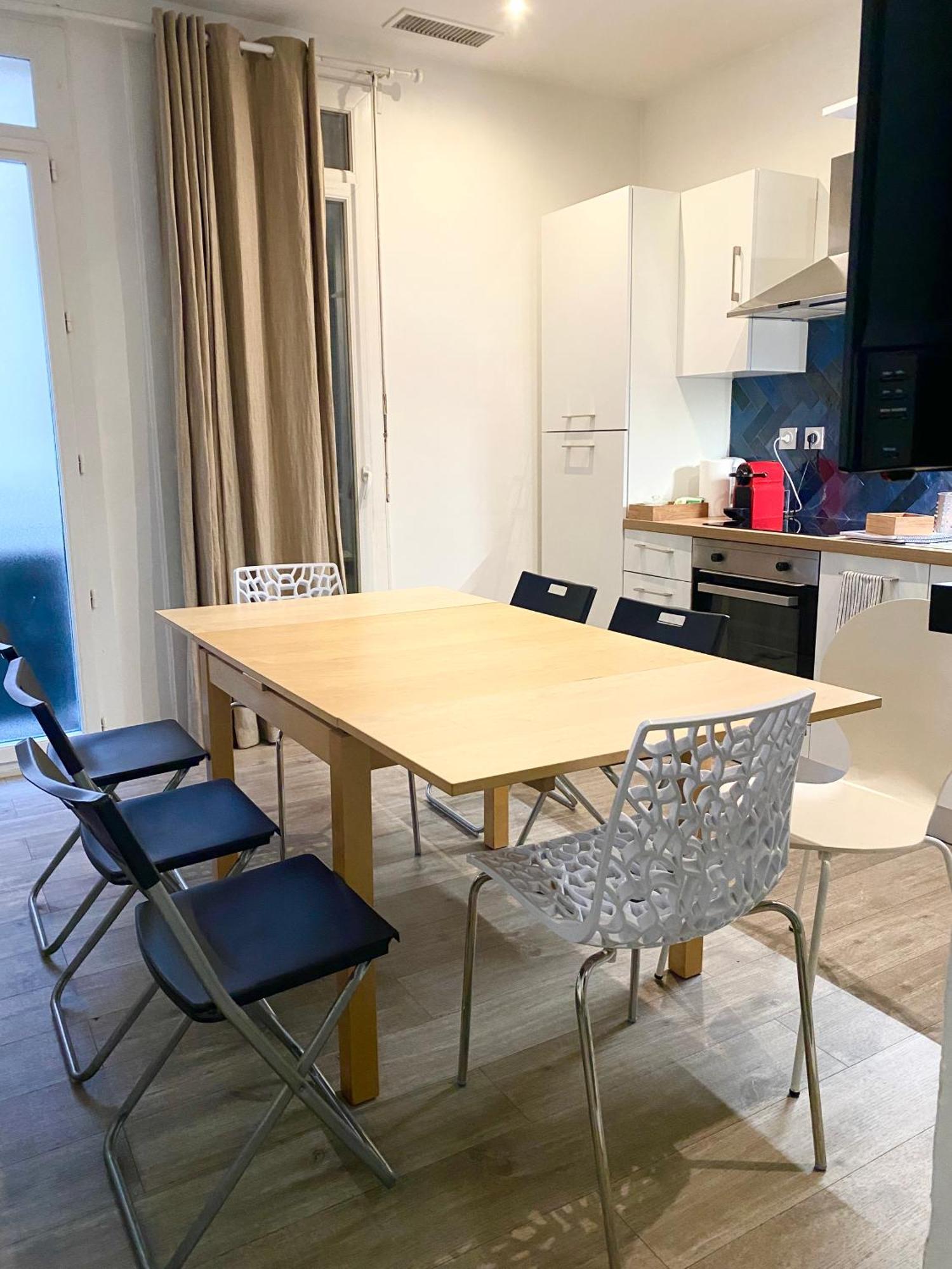 3 Min A Pied De La Gare St Charles - 3 Avec Clim, Sdb Et Tv Apartment